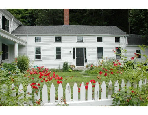 Unit for sale at 355 Lexington Road, Concord, MA 01742