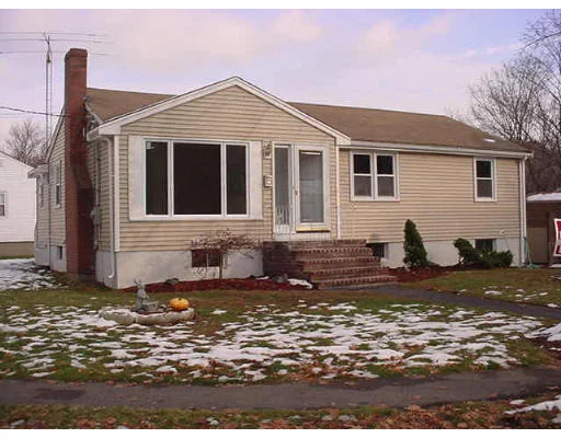 Unit for sale at 18 Raymond Circle, Peabody, MA 01960