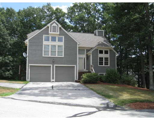 Unit for sale at 421 Elk Run Rd, Hudson, NH 03051