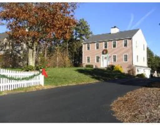 Unit for sale at 16 Jamies Path, Plymouth, MA 02360