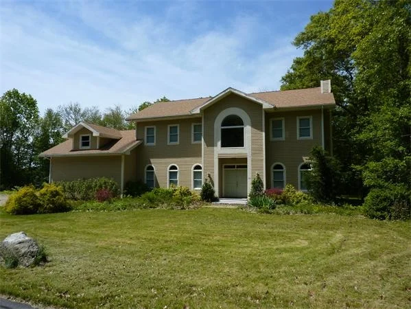 Unit for sale at 190 Old Burley St, Danvers, MA 01923