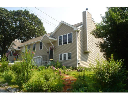 Unit for sale at 10 Guisto Street, Worcester, MA 01604