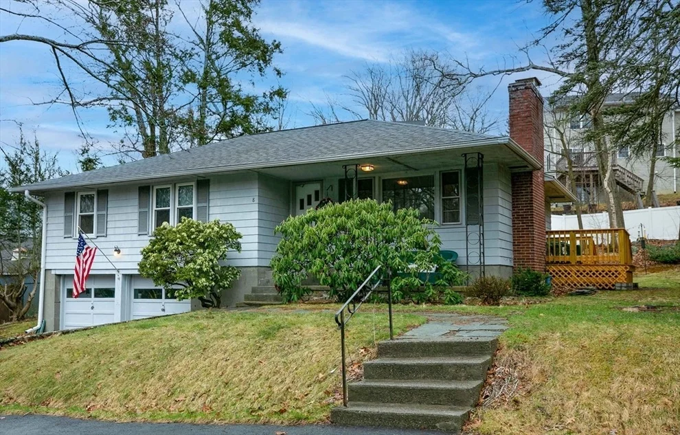 Unit for sale at 8 Pompano Rd, Worcester, MA 01605