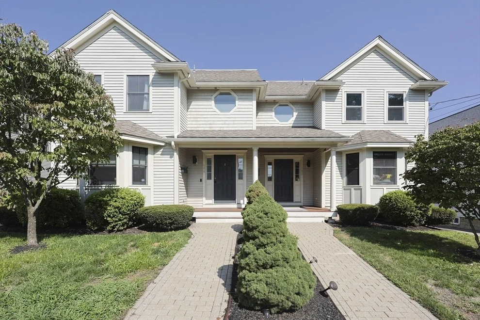 Unit for sale at 105 Watertown St, Watertown, MA 02472