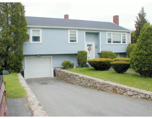Unit for sale at 5 Woodbine Rd, Marshfield, MA 02050