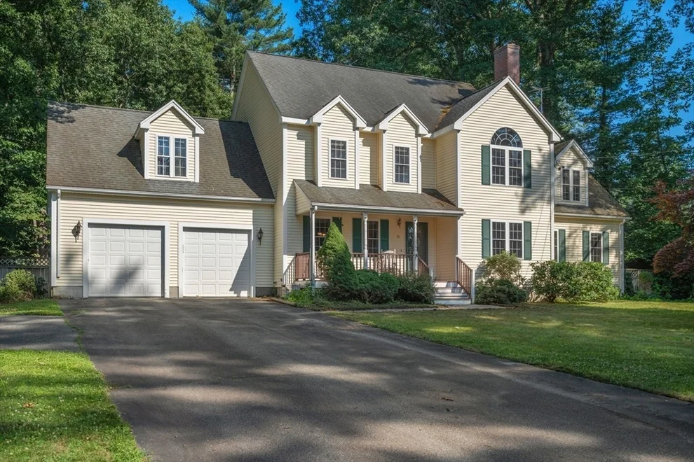 Unit for sale at 31 Butterworth Dr, Attleboro, MA 02703