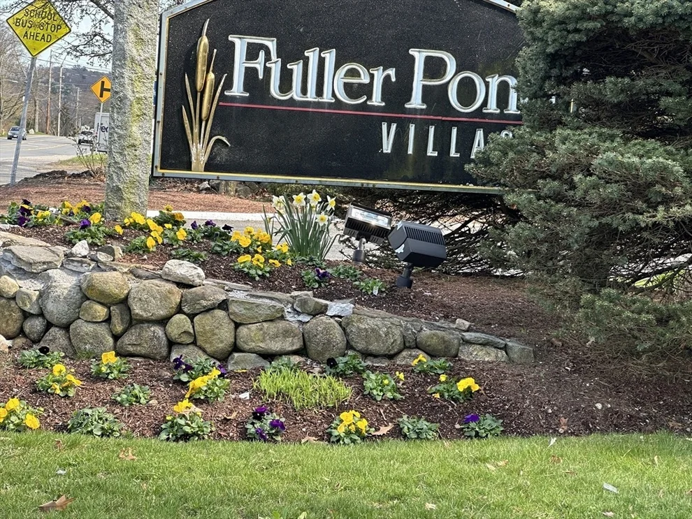 Unit for sale at 8 Bellingham Court, Middleton, MA 01949