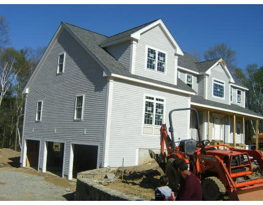 Unit for sale at 12 Londonderry Ln, Georgetown, MA 01833