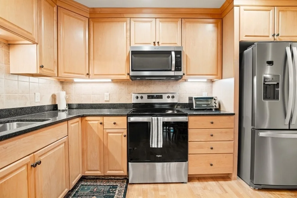 Unit for sale at 135 Beach Rd, Salisbury, MA 01952