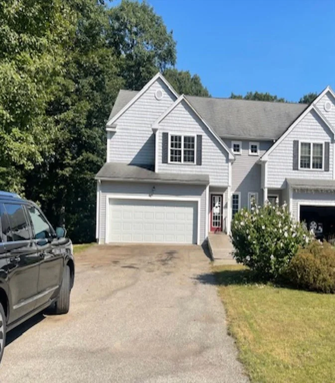 Unit for sale at 5 Candlewood Dr, Spencer, MA 01562