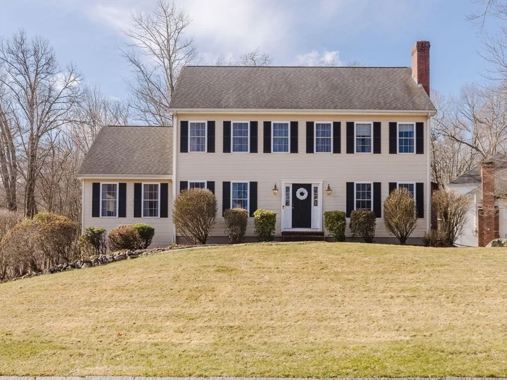Unit for sale at 15 Magnolia Dr, North Attleboro, MA 02760