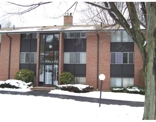 Unit for sale at 6 Longwood Drive, Andover, MA 01810