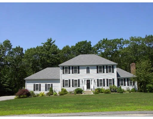 Unit for sale at 20 Vine Street, Uxbridge, MA 01569