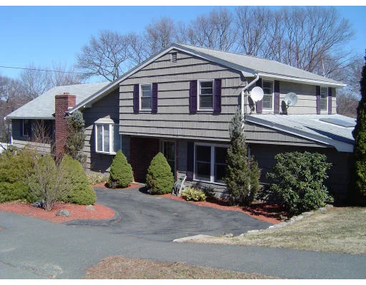Unit for sale at 21 Tumelty Rd, Peabody, MA 01960
