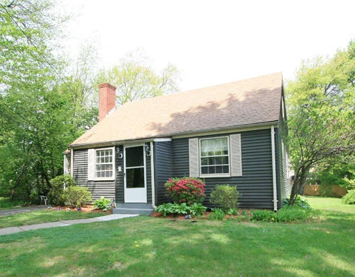 Unit for sale at 17 Parmenter Terrace, Newton, MA 02465