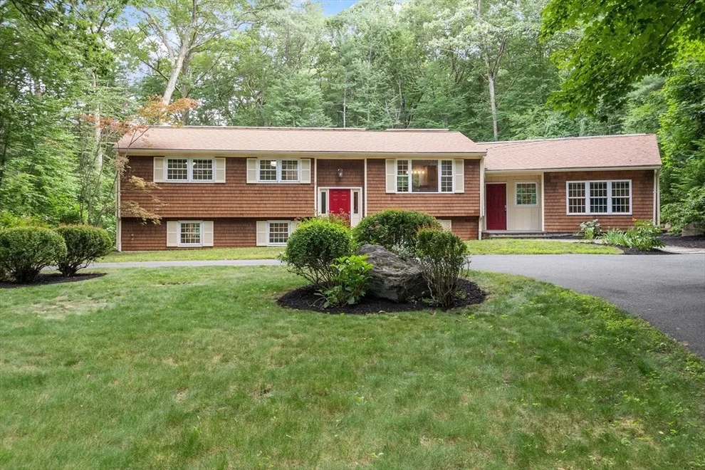 Unit for sale at 67 Quaker Ln, Bolton, MA 01740