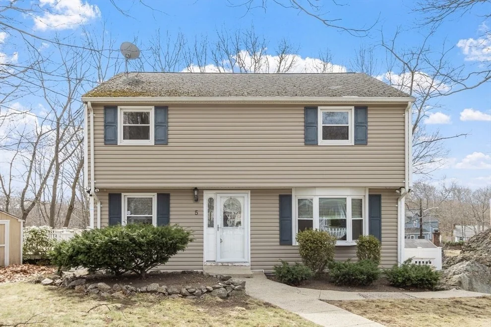 Unit for sale at 5 Hollis St, Saugus, MA 01906