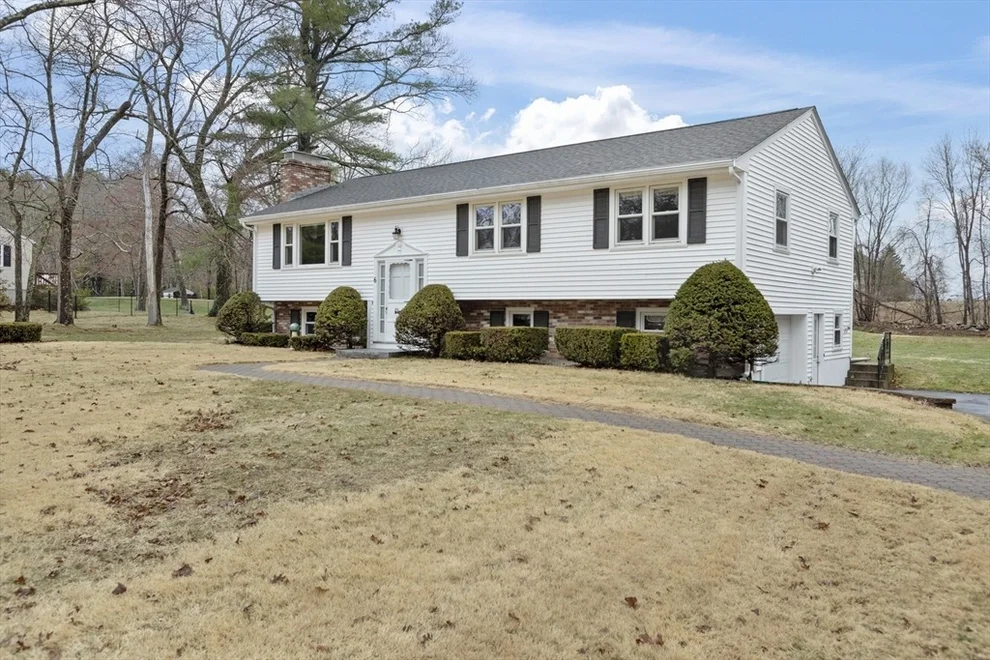 Unit for sale at 6 Myrtle St, Mendon, MA 01756