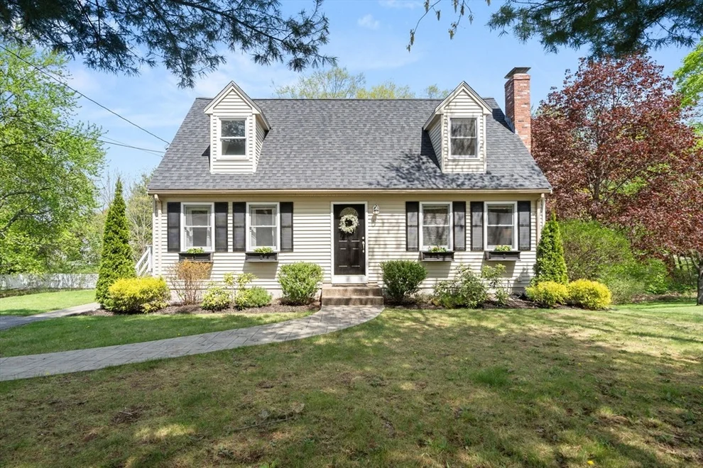 Unit for sale at 470 Union Street, Franklin, MA 02038