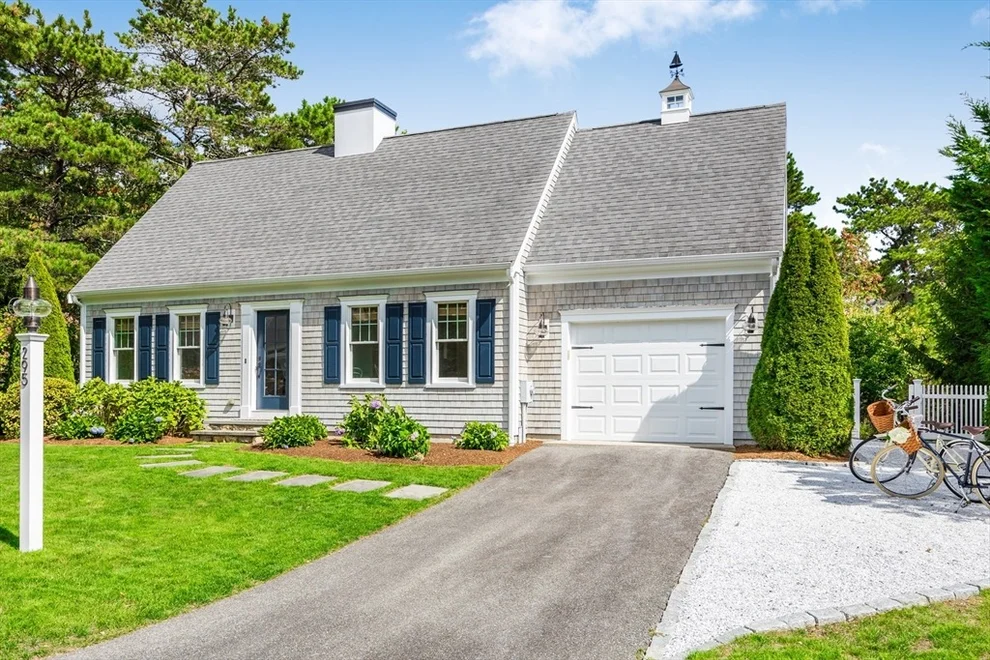 Unit for sale at 295 Pheasant Hill Circle, Barnstable, MA 02635