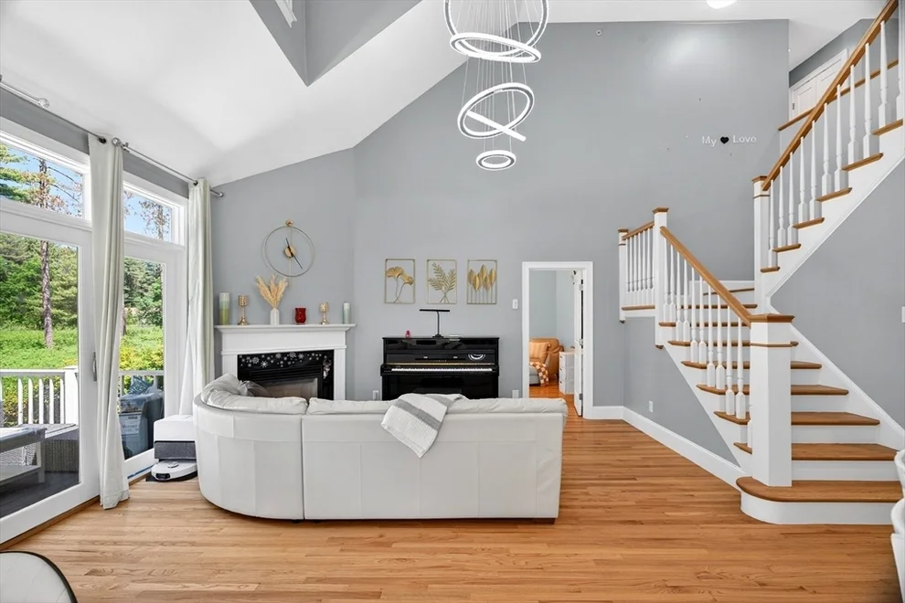 Unit for sale at 680 South Ave, Weston, MA 02493