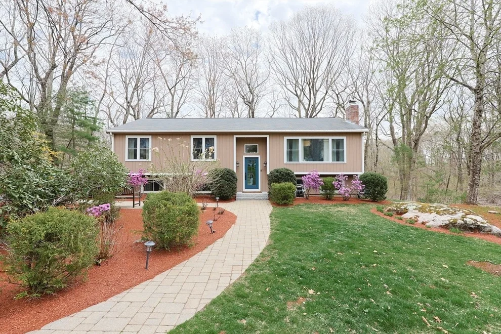 Unit for sale at 61 Stagecoach Dr, Ashland, MA 01721