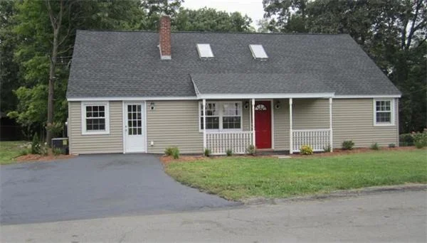 Unit for sale at 45 Janet Cir, Shrewsbury, MA 01545