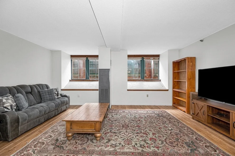 Unit for sale at 200 Market St, Lowell, MA 01852