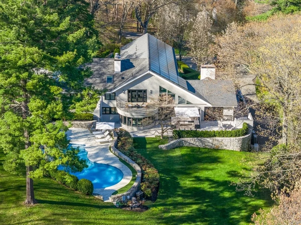 Unit for sale at 44 Meadowbrook Road, Weston, MA 02493