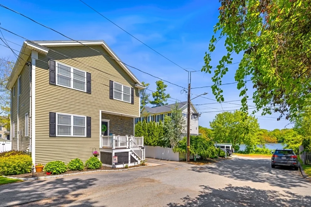 Unit for sale at 36 Lockwood Road, Lynnfield, MA 01940