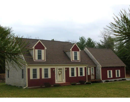 Unit for sale at 10 Sherwood Ln, Lakeville, MA 02347