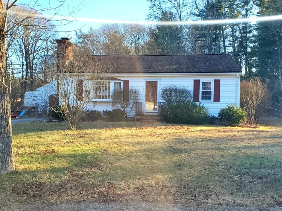 Unit for sale at 5 Elm St, Plympton, MA 02367