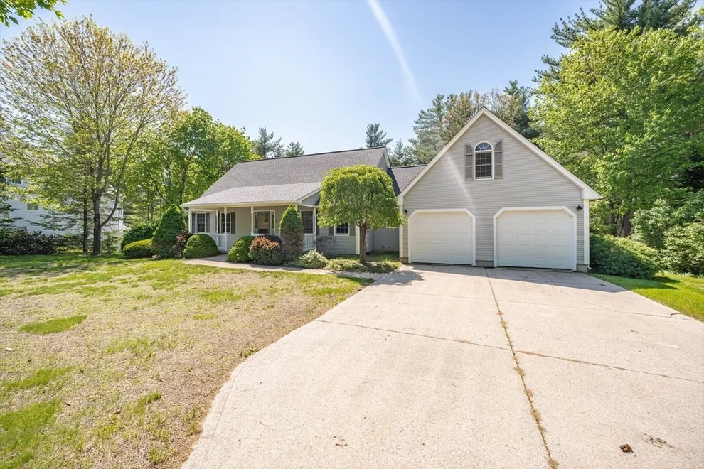 Unit for sale at 9 Lauren Ln, Southwick, MA 01077