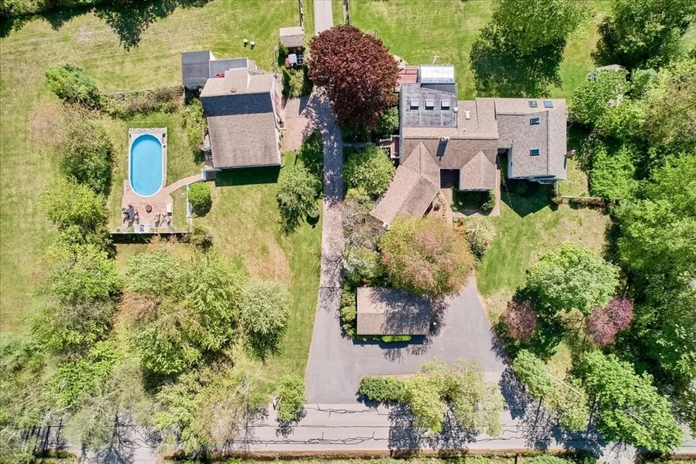 Unit for sale at 78 Daniels St, Franklin, MA 02038