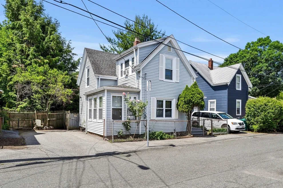 Unit for sale at 5 Morrill Place, Lynn, MA 01902