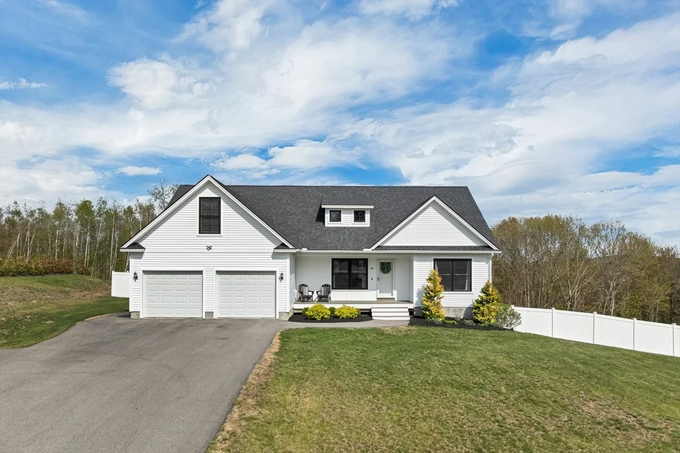 Unit for sale at 85 Kennybeck Court, New Ipswich, NH 03071