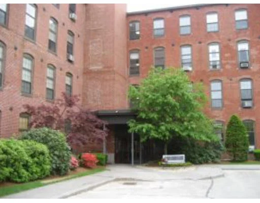 Unit for sale at 156 Front St, Exeter, NH 03833