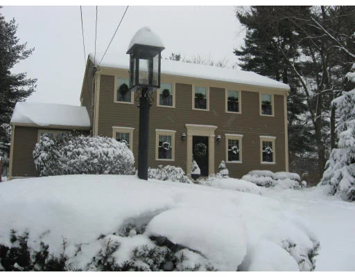 Unit for sale at 2 Warwick Road, Franklin, MA 02038