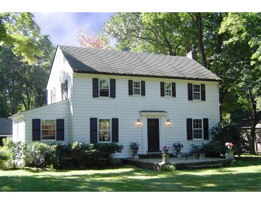 Unit for sale at 10 Farrar Rd., Lincoln, MA 01773