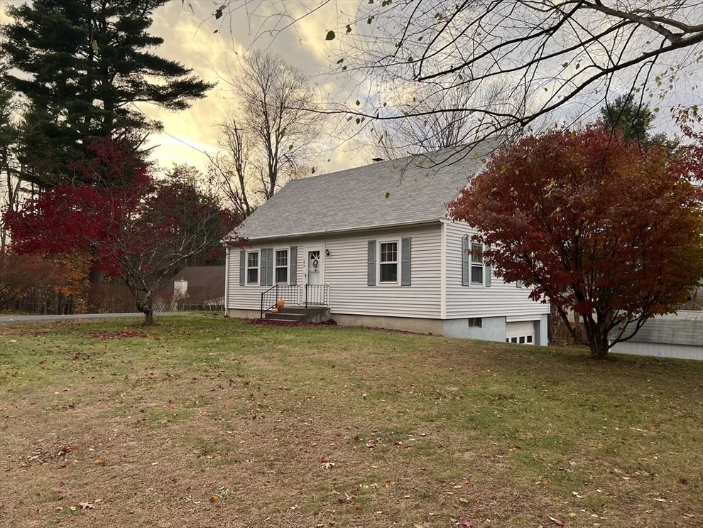 Unit for sale at 104 Leyden Rd, Greenfield, MA 01301