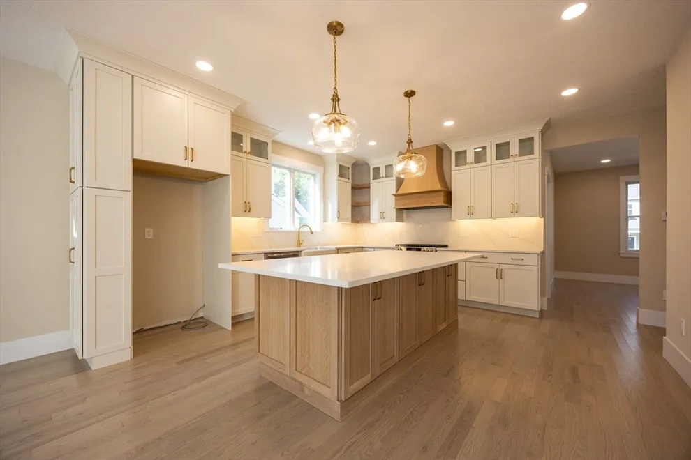 Unit for sale at 56 Thomas Mann Circle, Norfolk, MA 02056