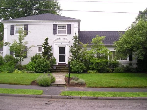 Unit for sale at 6 Brown Rd, Swampscott, MA 01907