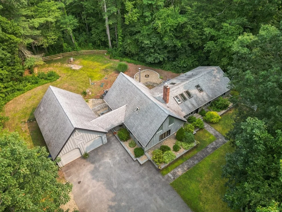 Unit for sale at 9 School St, Boxford, MA 01921