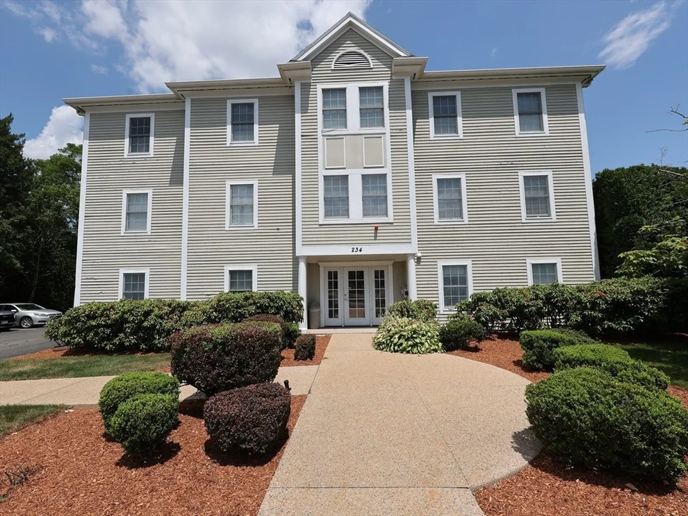 Unit for sale at 234 Water Street, Wakefield, MA 01880