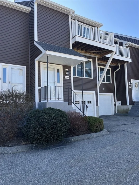 Unit for sale at 101 South Ave, Attleboro, MA 02703