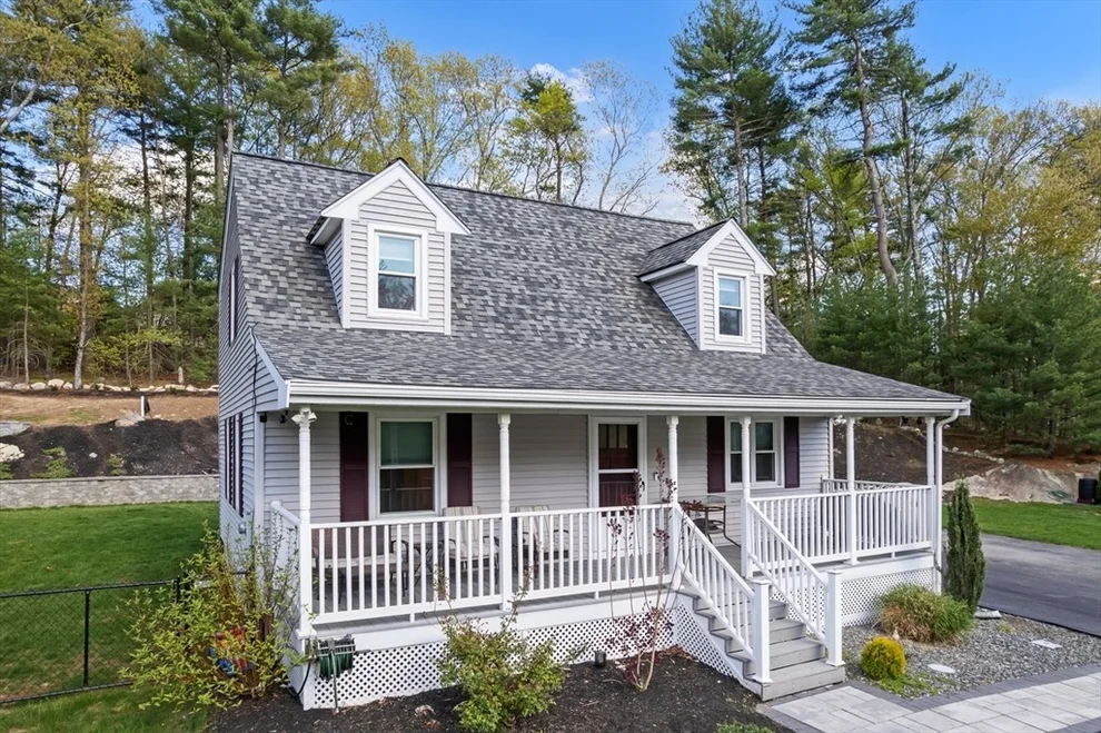 Unit for sale at 41 Church St, Uxbridge, MA 01569