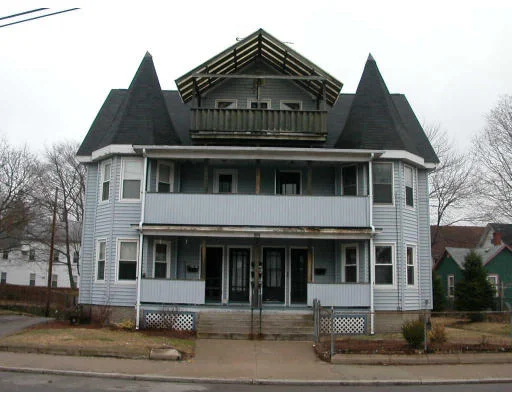 Unit for sale at 117 Pine St, Attleboro, MA 02703