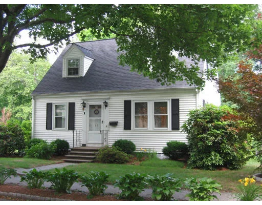 Unit for sale at 87 Middlesex St, Winchester, MA 01890