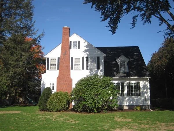 Unit for sale at 8 Dufton Court, North Andover, MA 01845