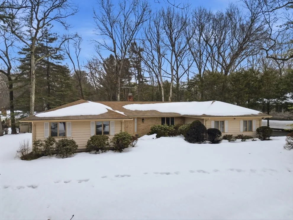 Unit for sale at 60 Exeter Avenue, Longmeadow, MA 01106